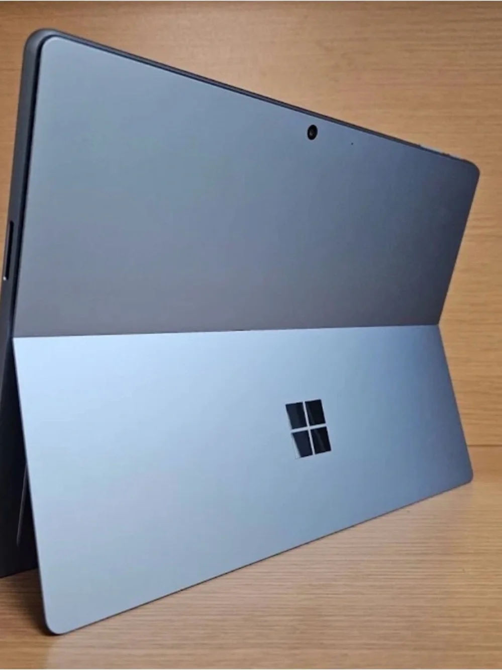 Microsoft Surface Pro 9 - Used/Perfect Condition - Keyboard/Surface Pen Included